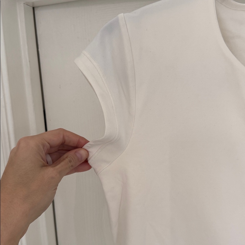 NWOT Nike Pure Cap Sleeve Dri-Fit Tee - Picture 3 of 6
